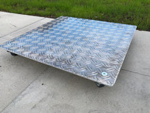 Lade das Bild in den Galerie-Viewer, 6350036