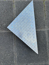 Lade das Bild in den Galerie-Viewer, ep01