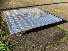 Lade das Bild in den Galerie-Viewer, 6350181